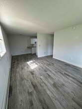 1516 1st St E in Thief River Falls, MN - Building Photo - Building Photo