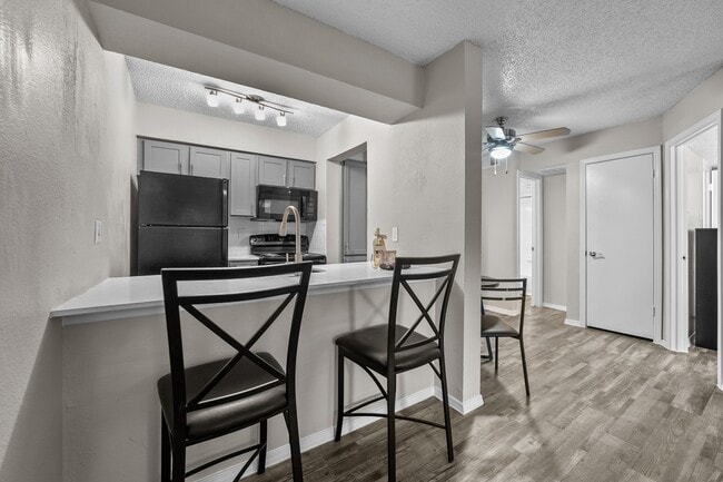 The Landing at McCallum in Dallas, TX - Foto de edificio - Interior Photo