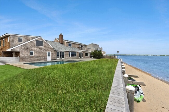 property at 10 Barrett Dr