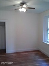 1572 Commonwealth Avenue-Unit -Apt 10 in Boston, MA - Building Photo - Building Photo