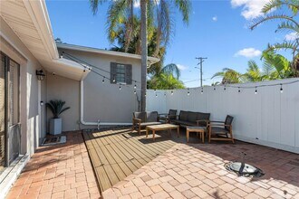 4528 S Gaines Rd in Tampa, FL - Building Photo - Building Photo