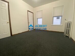 10 Parker Hill Ave, Unit 10 Parker Hill ave #2 in Boston, MA - Foto de edificio - Building Photo