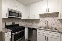 Building Photo - National Apartments in Los Angeles, California
