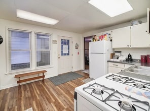 720 E Ludington Ave in Ludington, MI - Foto de edificio - Building Photo