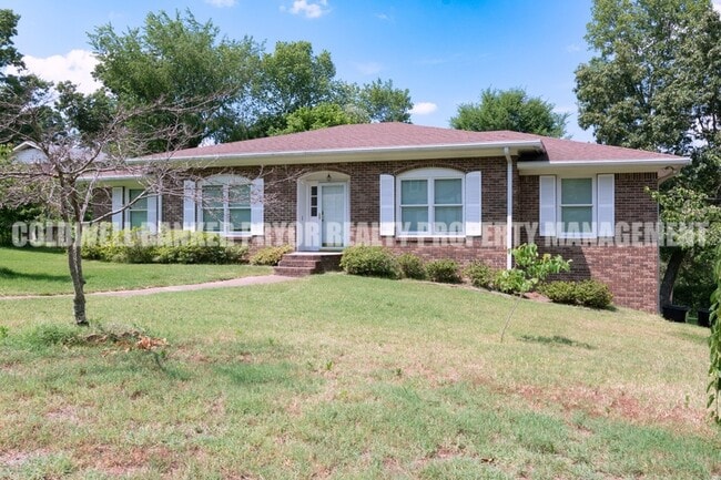 211 Sandpiper Ln