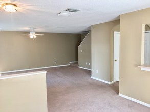 7344 E Bank Dr in Tampa, FL - Building Photo - Building Photo