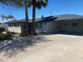 6638 E Vernon Ave in Scottsdale, AZ - Building Photo - Building Photo