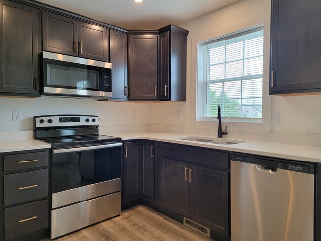 17 Burk Ct in Womelsdorf, PA - Building Photo - Building Photo