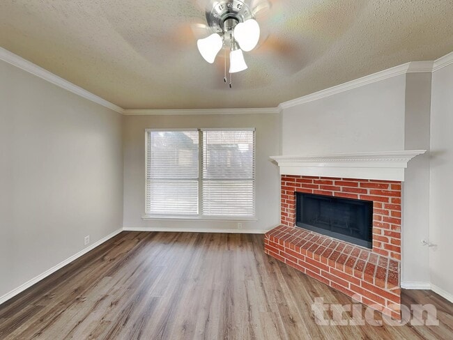 821 Stafford Station Dr in Saginaw, TX - Building Photo - Building Photo