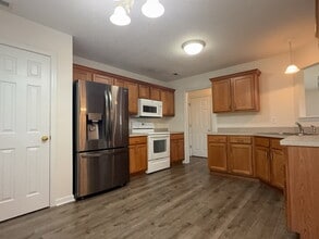 107 Sabrina Dr in Richlands, NC - Building Photo - Building Photo