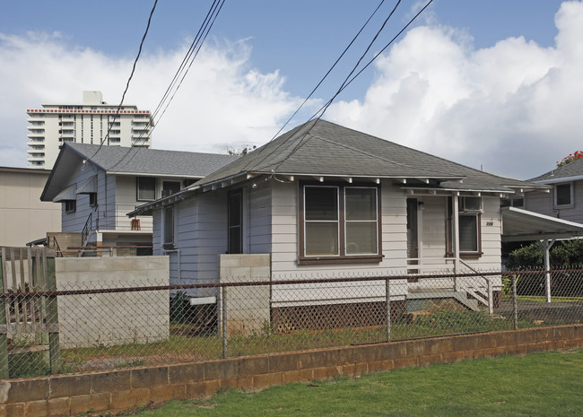 726-728 Hausten St in Honolulu, HI - Foto de edificio - Building Photo