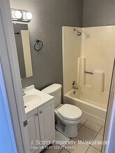 525 E Peppertree Ave in Apache Junction, AZ - Building Photo - Building Photo