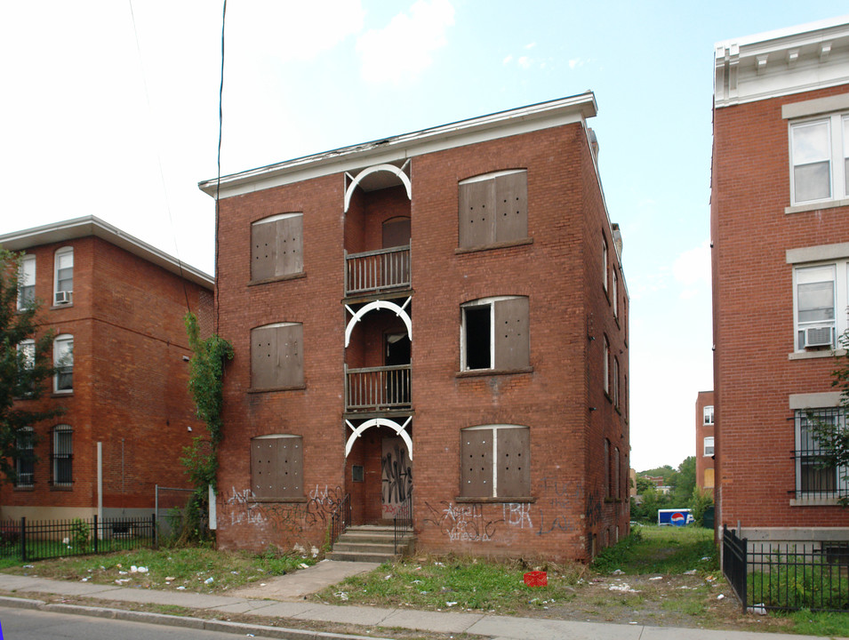 17 Squire St in Hartford, CT - Building Photo