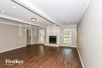 1053 Boones Hollow Dr in Memphis, TN - Building Photo - Building Photo