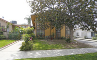 620 W Lexington Dr in Glendale, CA - Foto de edificio - Building Photo