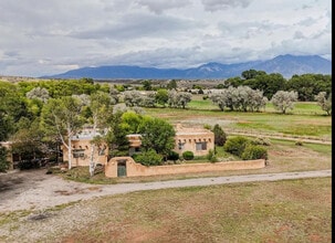 120 Los Cordovas in Ranchos De Taos, NM - Building Photo - Building Photo