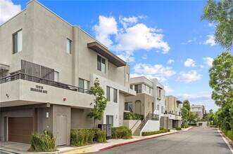 12913 Mission Ave in Hawthorne, CA - Building Photo - Building Photo