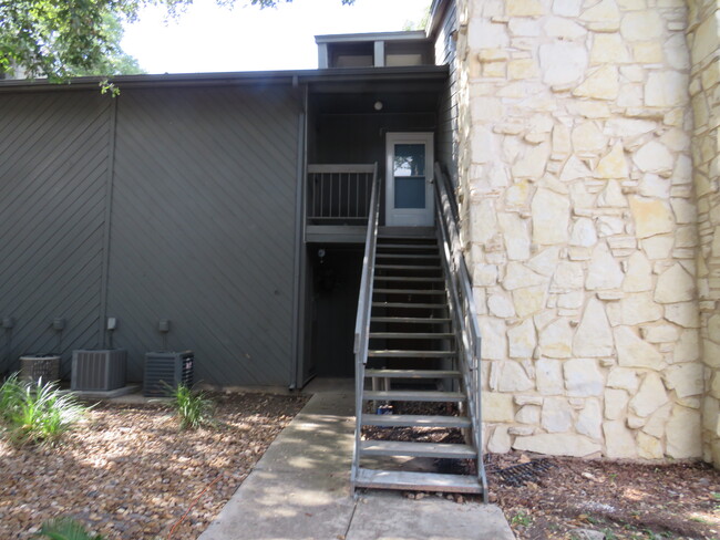 3843 Barrington St, Unit #257 in San Antonio, TX - Building Photo - Building Photo