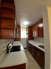 1543 Makiki St in Honolulu, HI - Foto de edificio - Building Photo