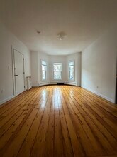 14 Cogswell Ave in Cambridge, MA - Building Photo - Building Photo