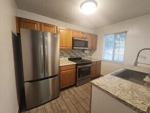 1305 Grant St in Red Bluff, CA - Building Photo - Building Photo