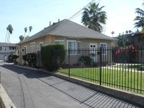 58 Harkness Ave in Pasadena, CA - Building Photo - Building Photo