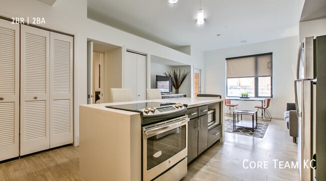 property at 662 E 63rd St