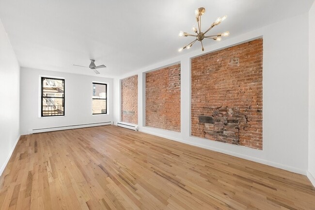 14 Prince St, Unit 4B in New York, NY - Building Photo - Building Photo