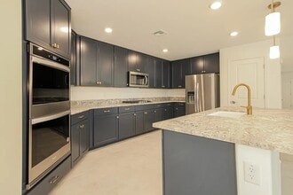 2432 W Jessica Ln in Phoenix, AZ - Building Photo - Building Photo