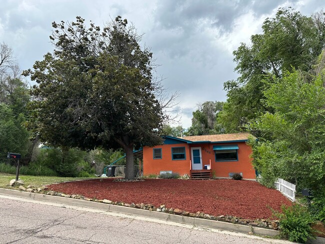 546 W St Vrain St in Colorado Springs, CO - Building Photo - Building Photo