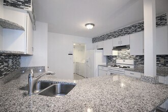 1488 Club Dr in Glendale Heights, IL - Building Photo - Building Photo