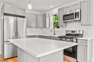 43 Franklin Ave in Midland Park, NJ - Building Photo - Building Photo