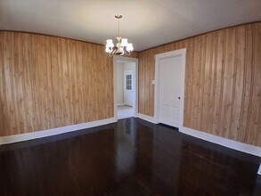 206 W 7th St in Danville, IL - Building Photo - Building Photo