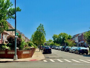 6365 76th St in Middle Village, NY - Building Photo - Building Photo