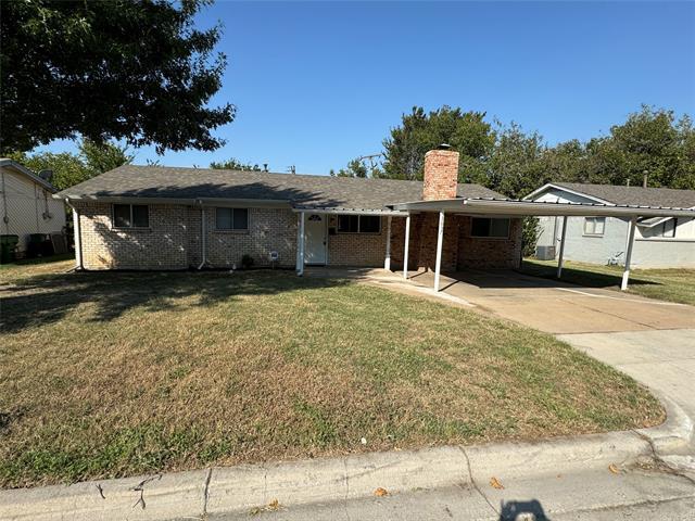 3637 Larry St in Haltom City, TX - Building Photo