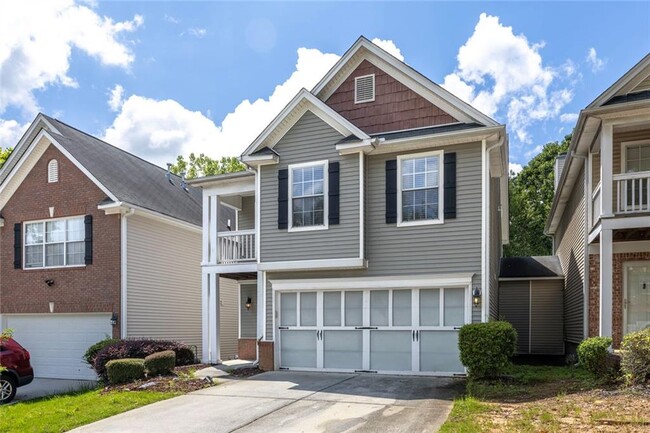 663 Lakes Cir in Lithonia, GA - Building Photo - Building Photo