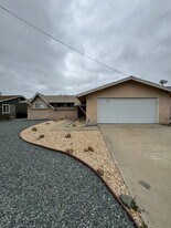 4222 Tolowa St in San Diego, CA - Building Photo