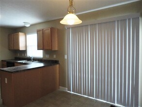 15 Woodsong Ct in Amelia, OH - Building Photo - Building Photo