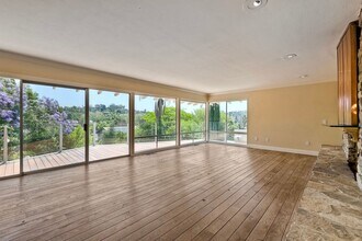 630 Crest Dr in Vista, CA - Building Photo - Building Photo