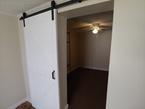 5996 Seneca Trail S, Unit Apt. 3 in Ronceverte, WV - Building Photo - Building Photo