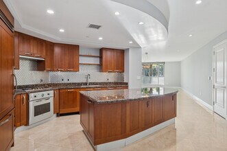 5047 Scholarship in Irvine, CA - Building Photo - Building Photo