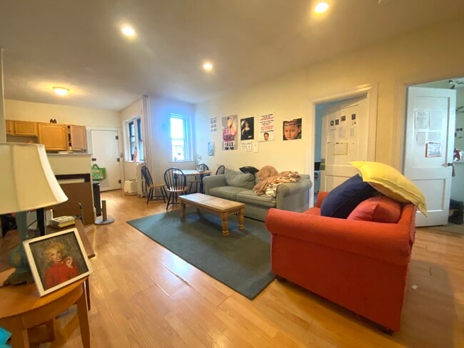 12 Glenville Ave, Unit 1