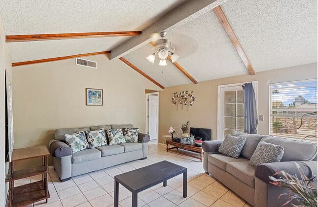 11821 Frank Shorter Ln in El Paso, TX - Building Photo - Building Photo