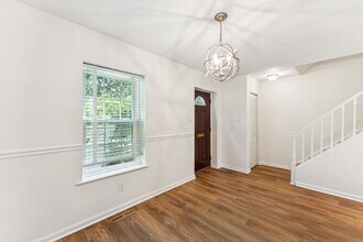 512 S Henry St in Alexandria, VA - Building Photo - Building Photo