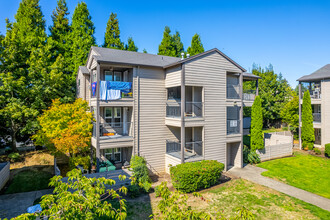 Harmony Point Condo in Milwaukie, OR - Building Photo - Primary Photo