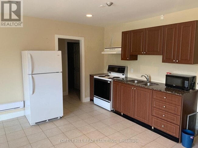 property at 3430 Lake Shore Blvd W