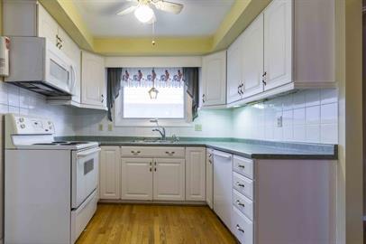 3-Bedroom Home in Belleville – Available A in Belleville, ON - Building Photo