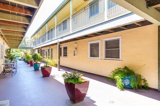Adeline Apartments in Berkeley, CA - Building Photo - Building Photo