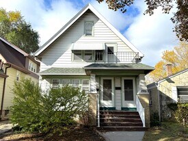 2975 N 58th St, Unit 2975 Upper in Milwaukee, WI - Building Photo