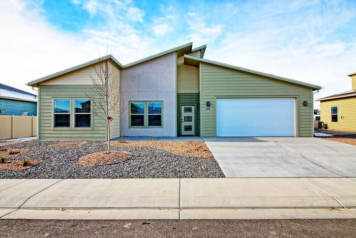 387 Hidden River Dr in Grand Junction, CO - Building Photo